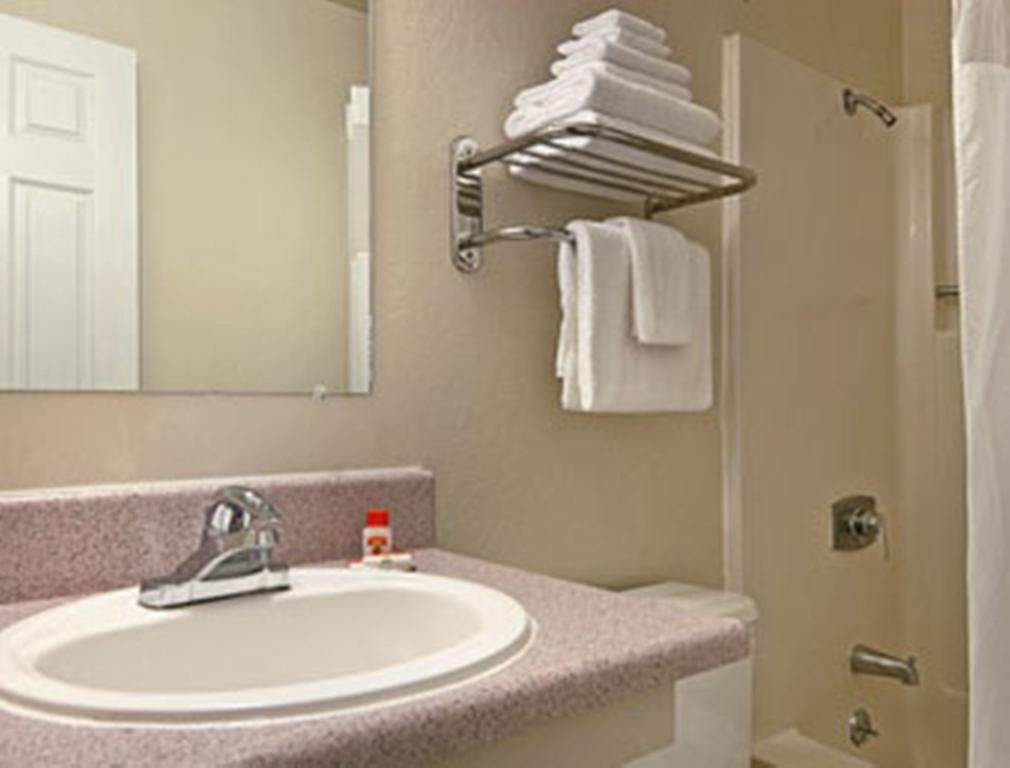 Super 8 By Wyndham Sacramento/Florin Rd Hotel Freeport Room photo